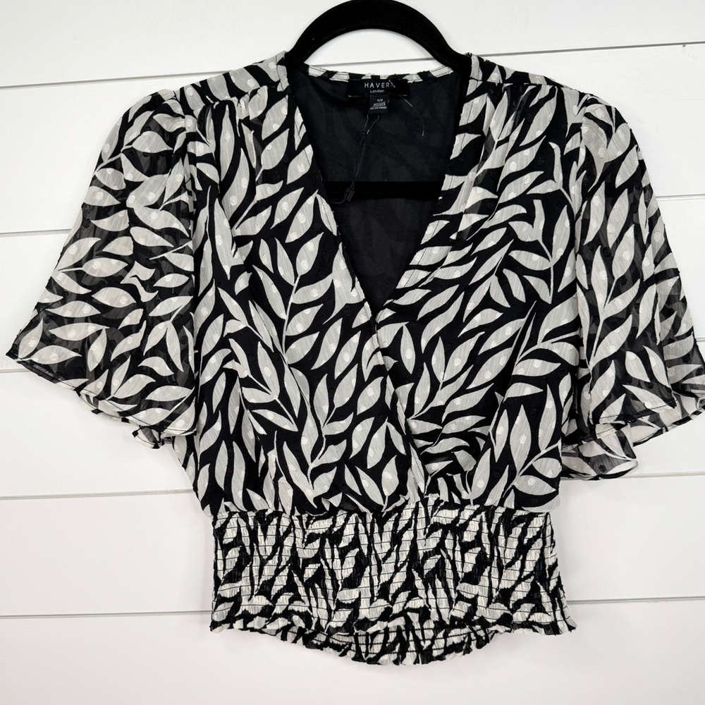 Haver London Blouse Womens S Black & Ivory Leaf Print V-Neck Smocked Waist Top